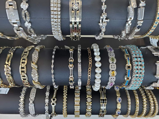Jewelry Buyer «All Island Jewelry & Loan», reviews and photos, 2394 Middle Country Rd, Centereach, NY 11720, USA