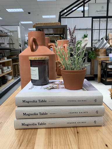 Shopping Mall «Cottman-Bustleton Center», reviews and photos, 2139 Cottman Ave, Philadelphia, PA 19149, USA