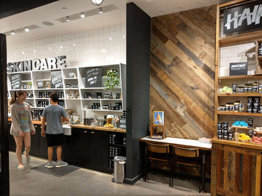 Cosmetics Store «LUSH», reviews and photos, 1961 Chain Bridge Rd, McLean, VA 22102, USA