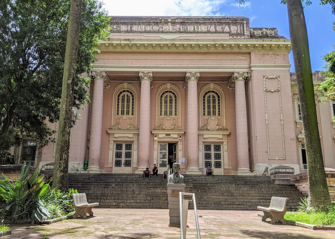 Instituto De Educação De Minas Gerais