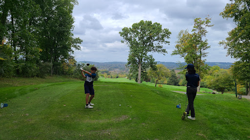 Golf Course «Hickory Hill Golf Course», reviews and photos, 156 NY-17A, Warwick, NY 10990, USA