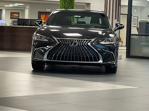 Lexus Dealer «McGrath Lexus of Chicago», reviews and photos, 1250 W Division St, Chicago, IL 60642, USA
