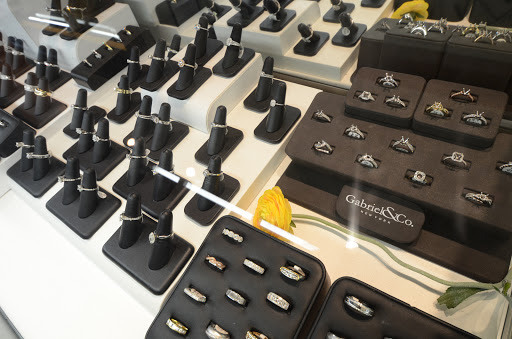 Jeweler «Stones Jewelry», reviews and photos, 107 W Front St, Wheaton, IL 60187, USA