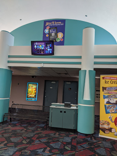 Movie Theater «Regal Cinemas Boulevard Centre 14», reviews and photos, 24 Royal Mall Dr, Niles, OH 44446, USA