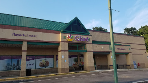 Grocery Store «Giant Food», reviews and photos, 1020 W 41st St, Baltimore, MD 21211, USA