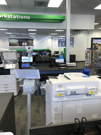 Print Shop «FedEx Office Print & Ship Center», reviews and photos, 5895 Christie Ave, Emeryville, CA 94608, USA