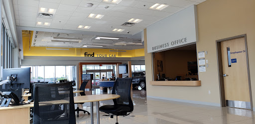 Used Car Dealer «CarMax», reviews and photos, 4431 28th St SE, Kentwood, MI 49512, USA