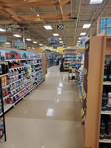 Grocery Store «Kroger», reviews and photos, 30935 Five Mile Road, Livonia, MI 48154, USA