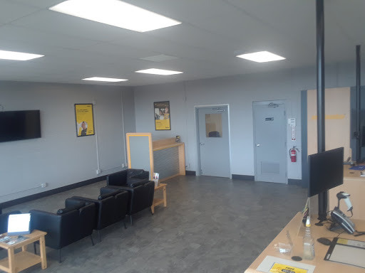 Auto Repair Shop «Meineke Car Care Center», reviews and photos, 220 Crossfield Dr, Versailles, KY 40383, USA