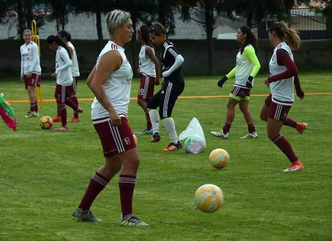 Canchas de fútbol Juan Yépez G. - Campo de fútbol