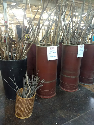 Antique Furniture Store «Jarfly Antique Market», reviews and photos, 47 Railroad Ave, Jefferson, GA 30549, USA