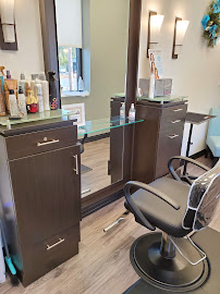 Shuinae's Hair Designs - Photo 4 - Car repair in Pensacola, FL, Pensacola