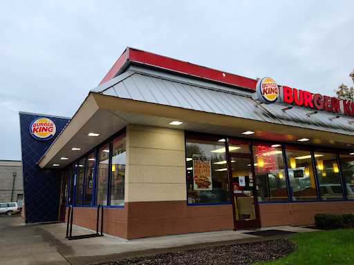 Shopping Mall «Sunset Shopping Center», reviews and photos, 5270 SW Philomath Blvd, Corvallis, OR 97333, USA