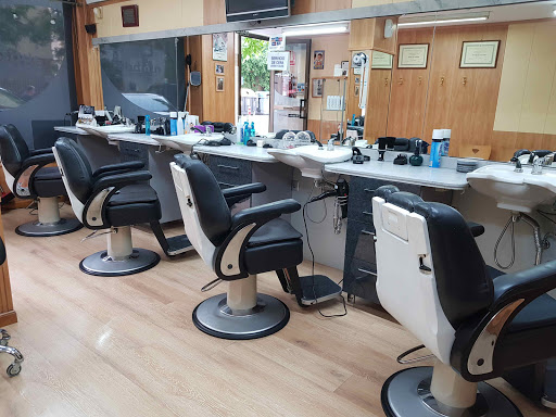 Abdón Barber Shop en Cáceres‎, Cáceres‎