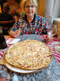 Pizza du Pizzeria ENTRE-NOUS PIZZA AMBON - n°10