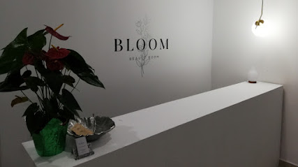 Bloom beauty room