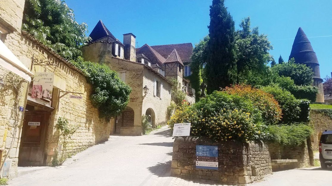 Les Rosiers de Bacchus à Sarlat-la-Canéda (Dordogne 24)