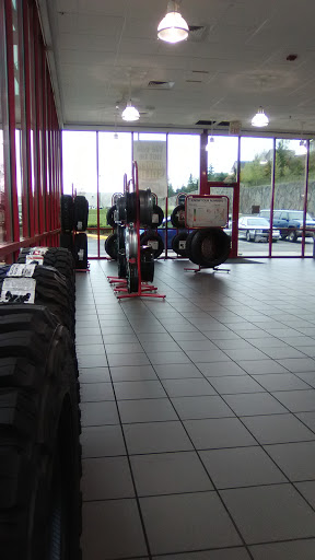 Tire Shop «Discount Tire Store - Bonney Lake, WA», reviews and photos, 19815 S Prairie Rd E, Bonney Lake, WA 98391, USA