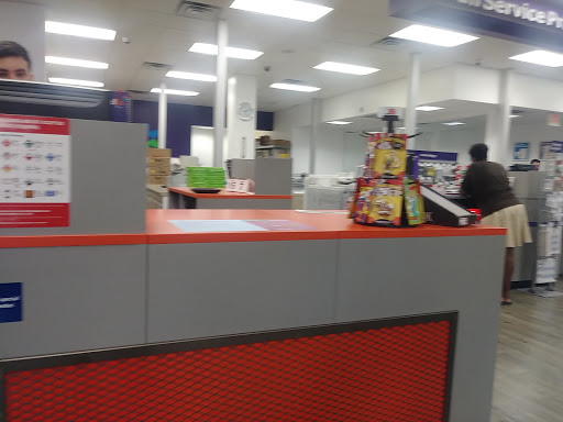 Print Shop «FedEx Office Print & Ship Center», reviews and photos, 18755 S Dixie Hwy Suite 57, Miami, FL 33157, USA