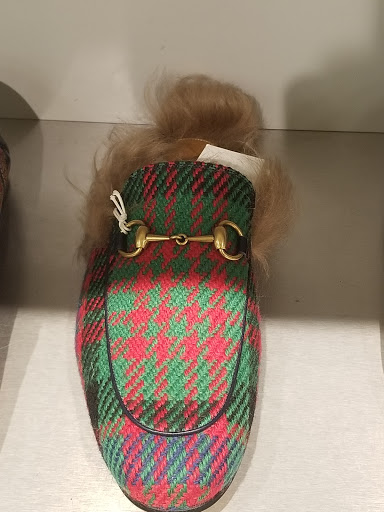 Boutique «Gucci Outlet», reviews and photos, 50 Hartz Way, Secaucus, NJ 07094, USA