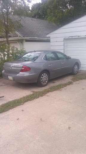 Used Car Dealer «Hawkeye Car Credit», reviews and photos, 301 1st Ave E, Newton, IA 50208, USA