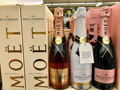 Liquor Store «Globe Liquors», reviews and photos, 5 Cape Rd, Taunton, MA 02780, USA