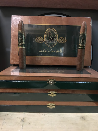 Tobacco Shop «Tobacco City», reviews and photos, 3281 W 115th St, Merrionette Park, IL 60803, USA