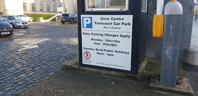 Comments and reviews of Civic Centre Forecourt Car Park