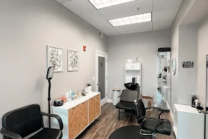 Beya Professional Salon image