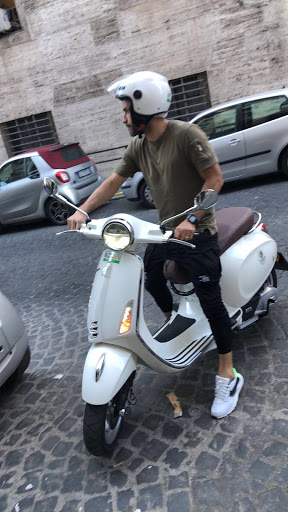 RENT SCOOTER ROMA