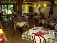 Atmosphère du Restaurant LES 3 ETANGS à Jouy-sur-Eure - n°11