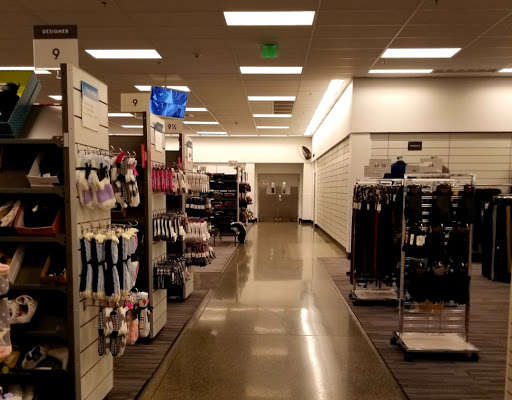 Department Store «Nordstrom Rack East Bay Bridge Shopping Center», reviews and photos, 3839 Emery St, Emeryville, CA 94608, USA