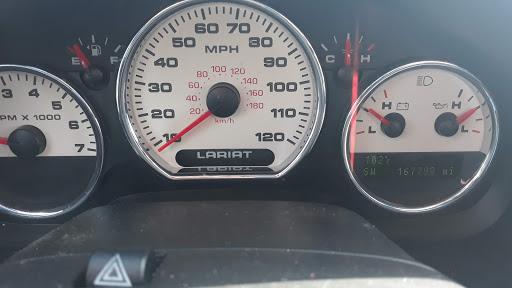 Car Wash «Credit Approval Auto Group Inc», reviews and photos, 639 N Independence Blvd, Romeoville, IL 60446, USA