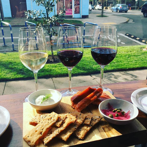 Wine Store «Division Wines», reviews and photos, 3564 SE Division St, Portland, OR 97202, USA