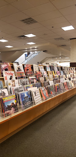 Book Store «Barnes & Noble», reviews and photos, 791 S Main St, Orange, CA 92868, USA