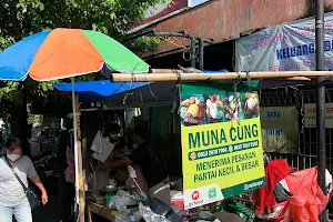 Nasi Kuning Muna Cung image