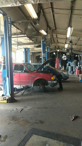 Tire Shop «WALTERS TIRE», reviews and photos, 220 W Main St, Greensburg, IN 47240, USA