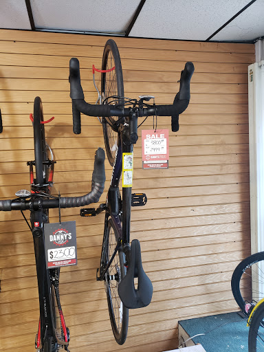 Bicycle Store «Pelham Bicycle Center», reviews and photos, 109 Wolfs Ln, Pelham, NY 10803, USA
