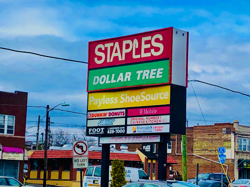 Office Supply Store «Staples», reviews and photos, 135 Bloomfield Ave, Bloomfield, NJ 07003, USA