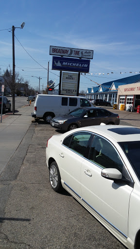 Tire Shop «Broadway Tire and Auto Service», reviews and photos, 588 Broadway, Pawtucket, RI 02860, USA