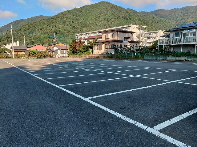 駐車場 新倉富士浅間神社