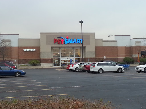 Pet Supply Store «PetSmart», reviews and photos, 159 N Weber Rd, Bolingbrook, IL 60490, USA