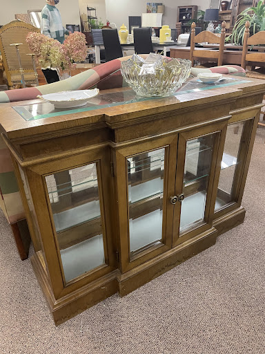 Consignment Shop «Refabulous Furnishings», reviews and photos, 2231 Vestal Pkwy W, Vestal, NY 13850, USA