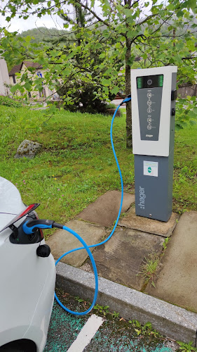 Borne de recharge de véhicules électriques Station de recharge pour véhicules électriques Bussang