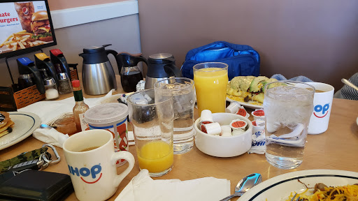 Shopping Mall «Central Plaza Shopping Center», reviews and photos, 2550 Central Park Ave, Yonkers, NY 10710, USA