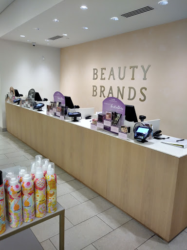 Beauty Salon «Beauty Brands», reviews and photos, 438 Ward Pkwy, Kansas City, MO 64112, USA
