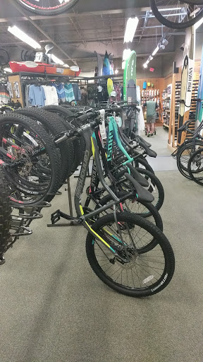 Camping Store «REI», reviews and photos, 200 Ridge Pike #115, Conshohocken, PA 19428, USA