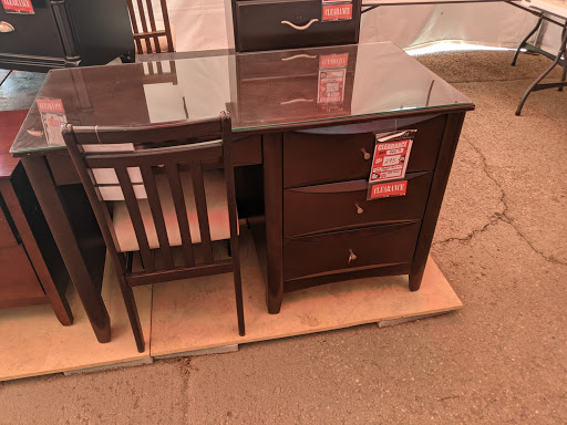 Furniture Store «Muenchens Furniture», reviews and photos, 5005 Cincinnati Brookville Rd, Hamilton, OH 45013, USA