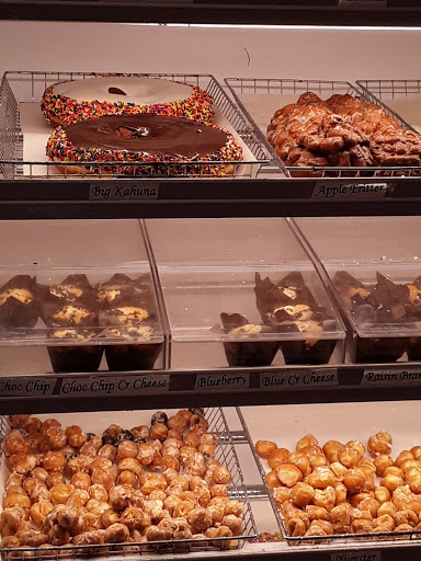 Donut Shop «Yum Yum Bake Shops», reviews and photos, 500 W Street Rd, Warminster, PA 18974, USA
