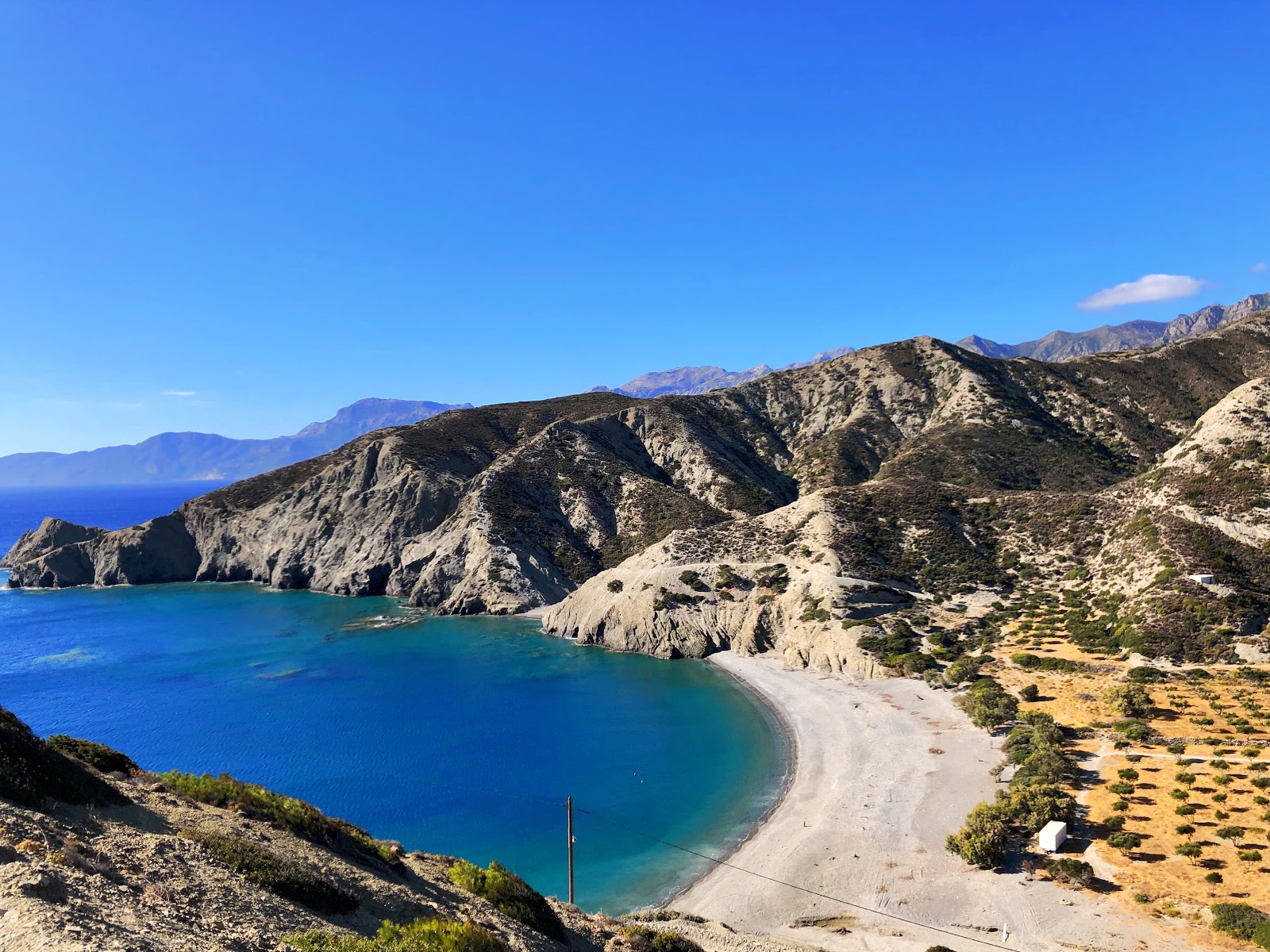 Zdjęcie Paralia Agios Minas z mała zatoka